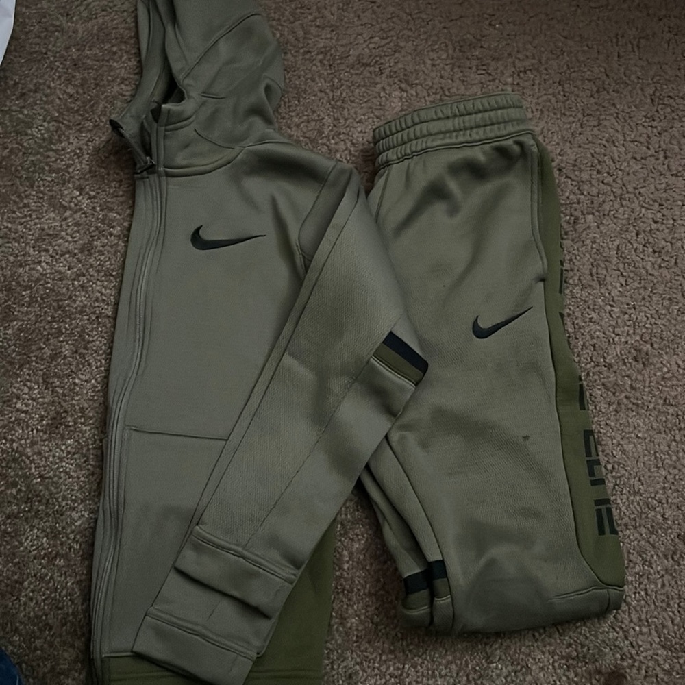 Nike elite